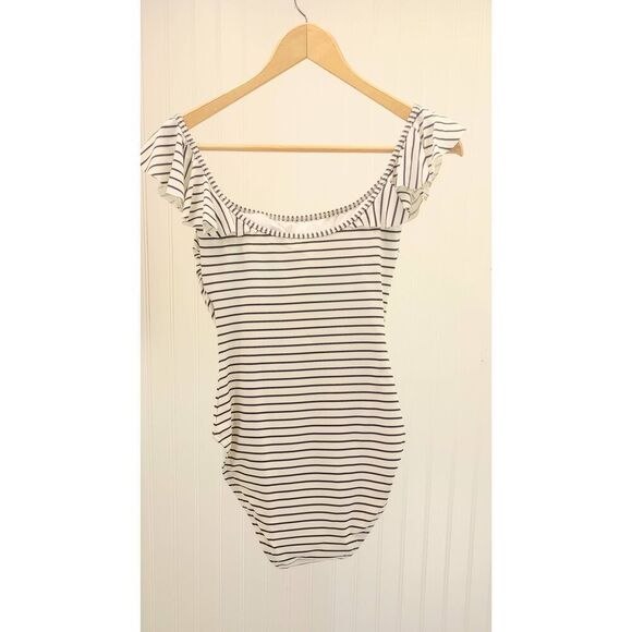 Vince Camuto Swim, one piece Ivory and black striped swimsuit. Size 8 - Picture 6 of 6